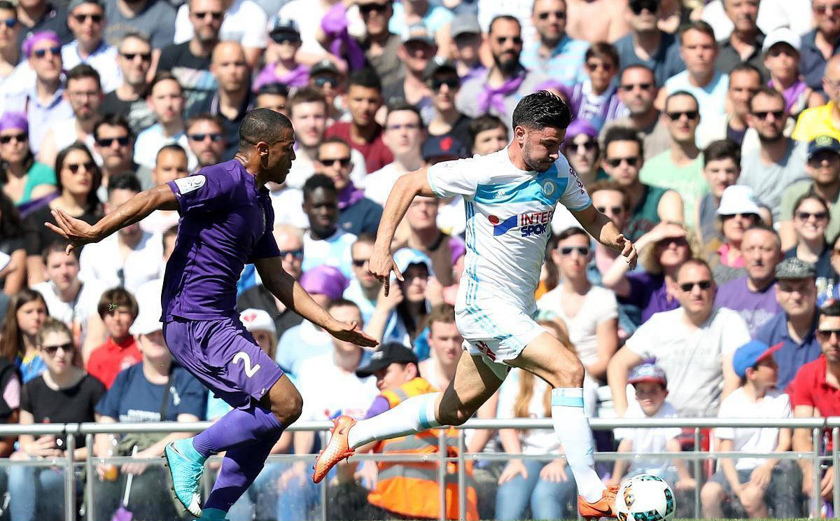 柏林联盟球员集中精力备战下一场比赛的简单介绍